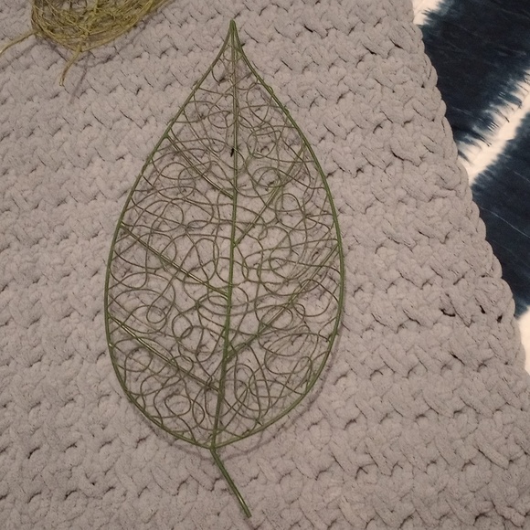 Echo Point set of 3 wire leaf trays - Picture 2 of 6